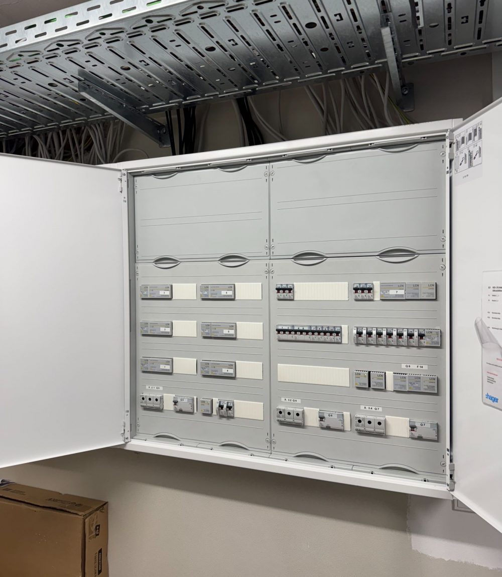 Photovoltaikanlage inklusive Batteriespeicher und Wallbox in Ihrlerstein 3